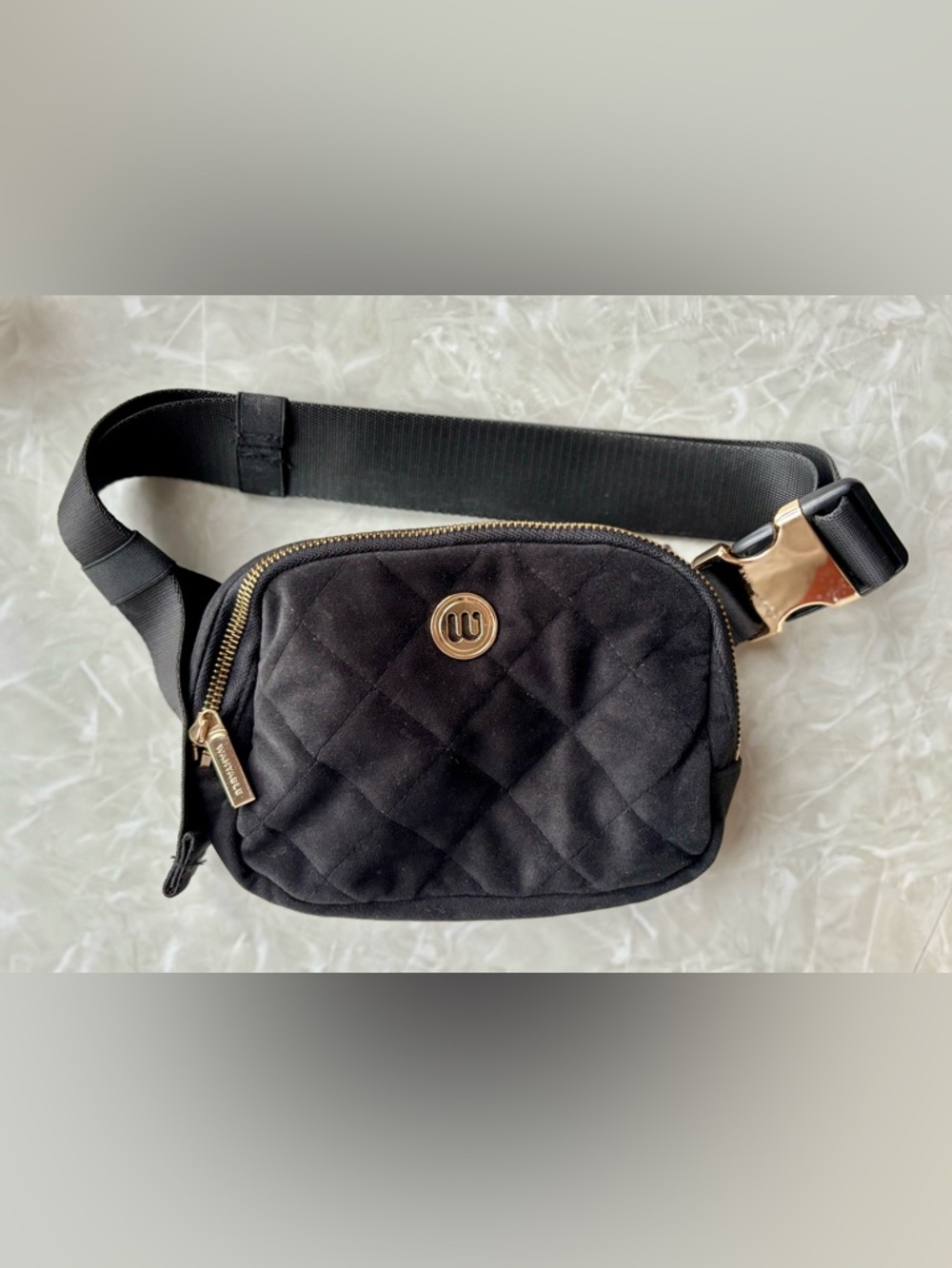 Wantable Quilted Adjustable Fannypack - Picture 2 of 6